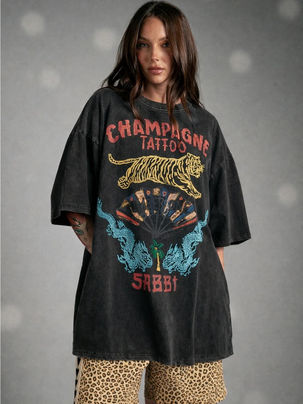 SABBI • THE VERY OVERSIZED CHAMPAGNE TATTOO TEE